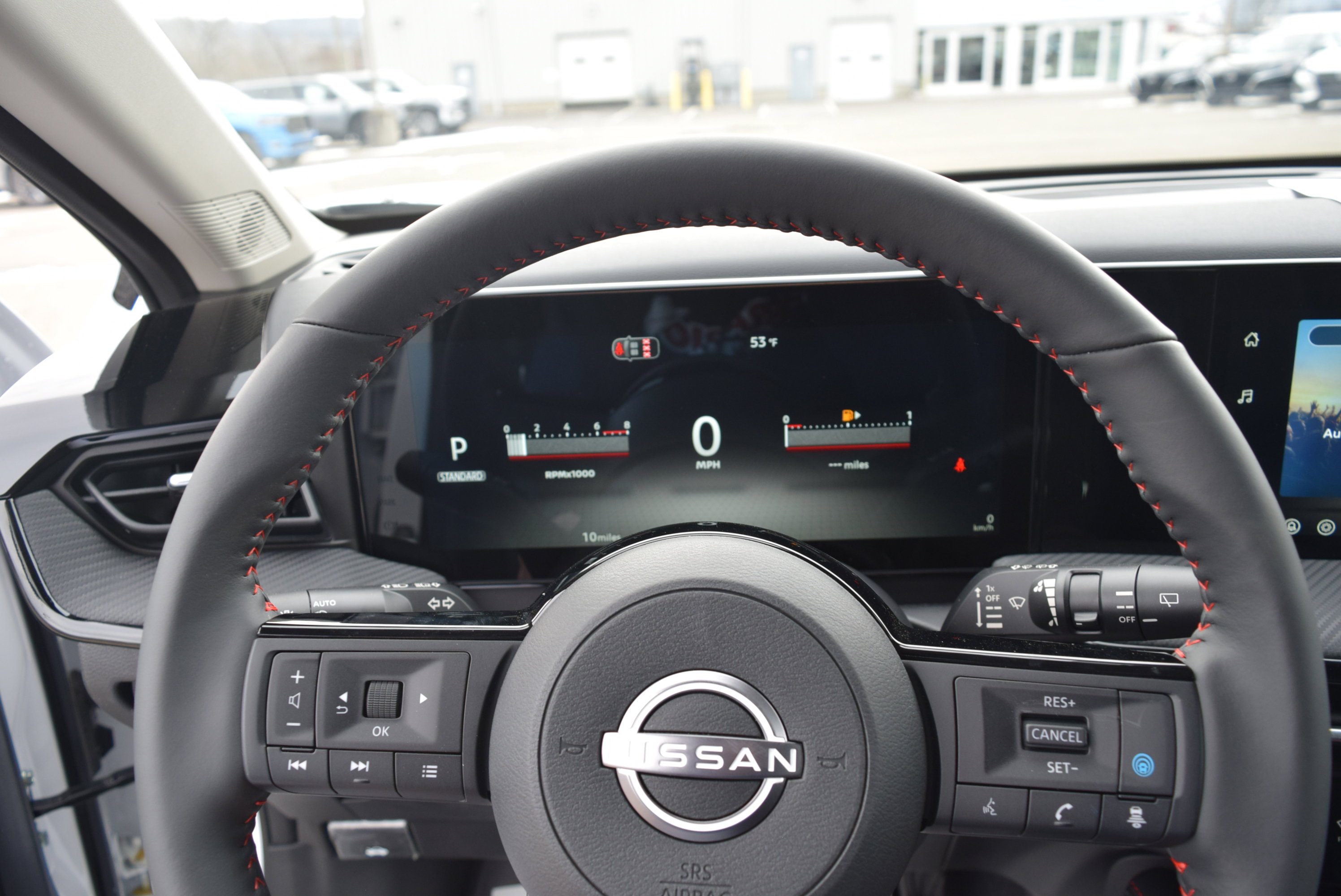 Used 2026 Nissan Kicks SR w/ SR Premium Package image 15