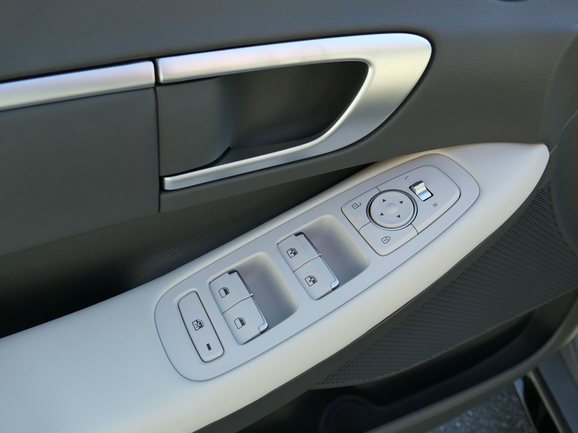 Used 2026 Hyundai Sonata SEL image 9