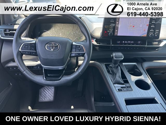 Used 2021 Toyota Sienna XSE w/ XSE Plus Package FWD image 38