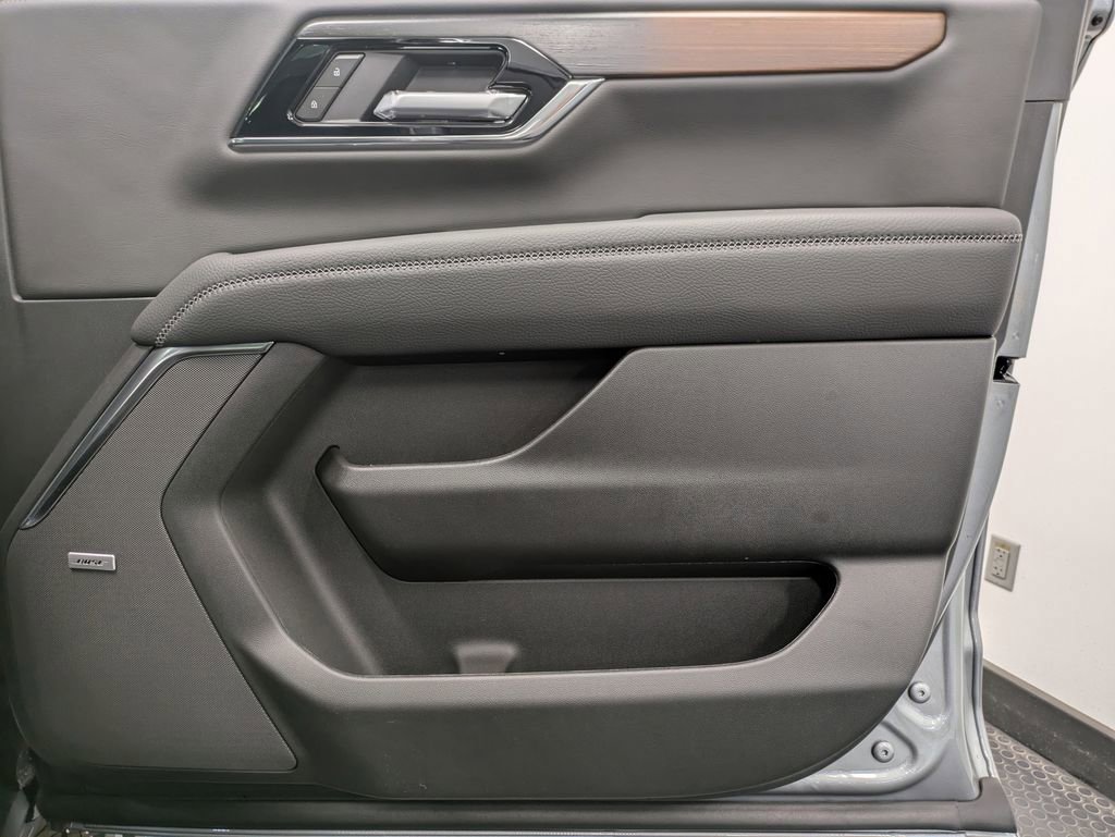 Used 2026 GMC Yukon XL Denali w/ Sun & Power Step Package AWD/4WD image 28