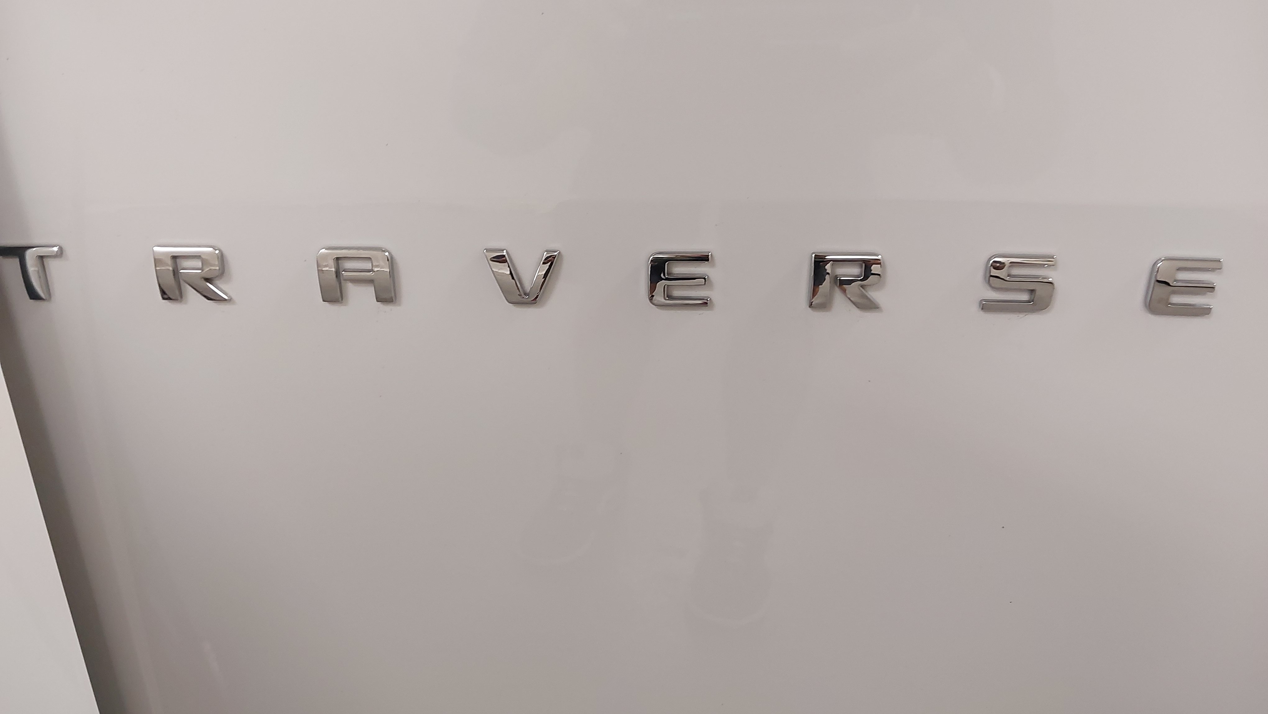 Used 2023 Chevrolet Traverse LT w/ LT Premium Package AWD/4WD image 32