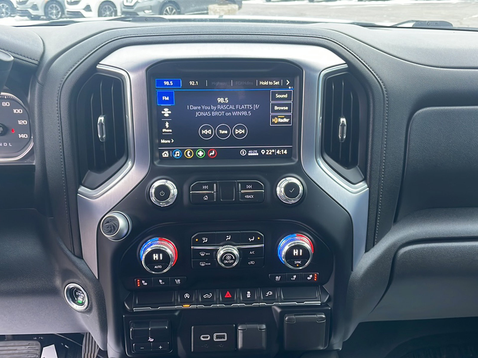 Used 2020 GMC Sierra 1500 SLT w/ SLT Premium Package image 10