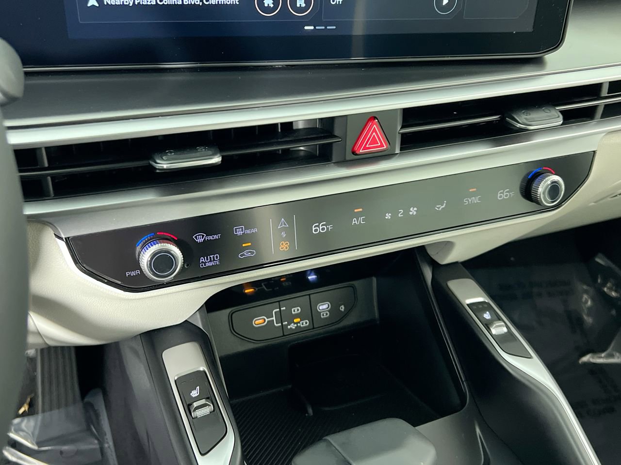 New 2026 Kia Sorento EX w/ EX Premium Package FWD image 26