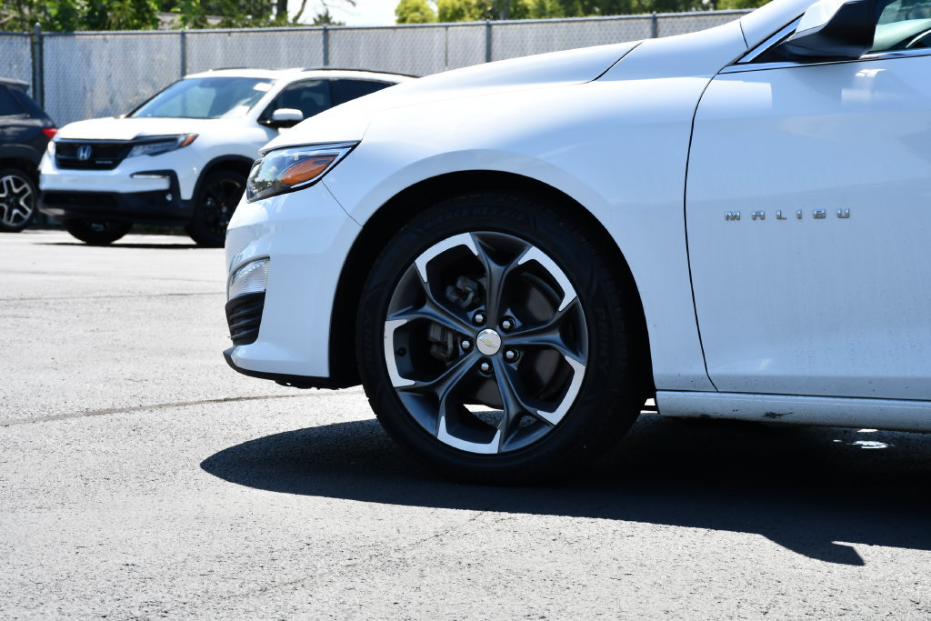 Used 2023 Chevrolet Malibu LT FWD image 12