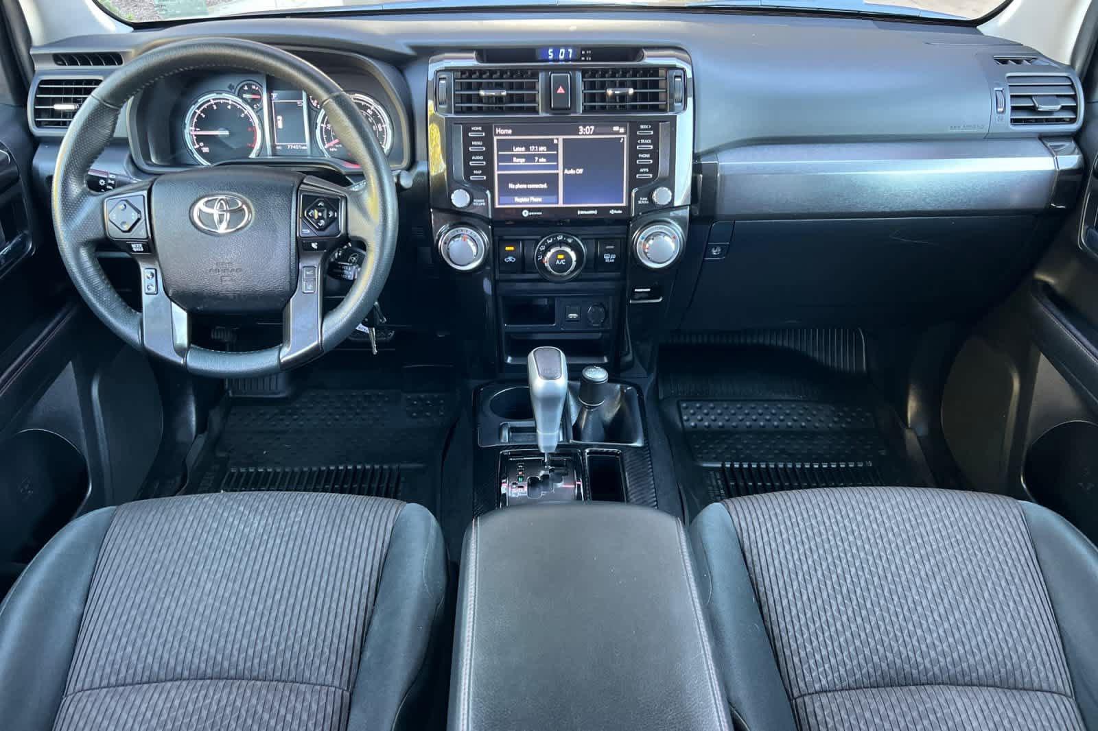Used 2020 Toyota 4Runner TRD Off-Road AWD/4WD image 3