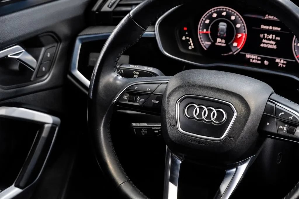 Used 2020 Audi Q3 2.0T Prestige AWD/4WD image 23