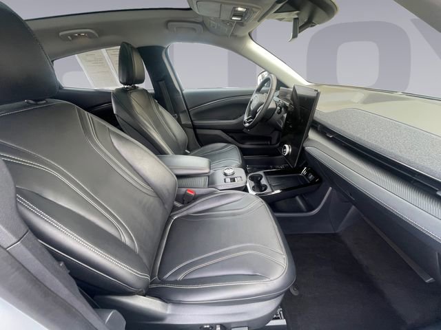 Used 2022 Ford Mustang Mach-E Premium image 17