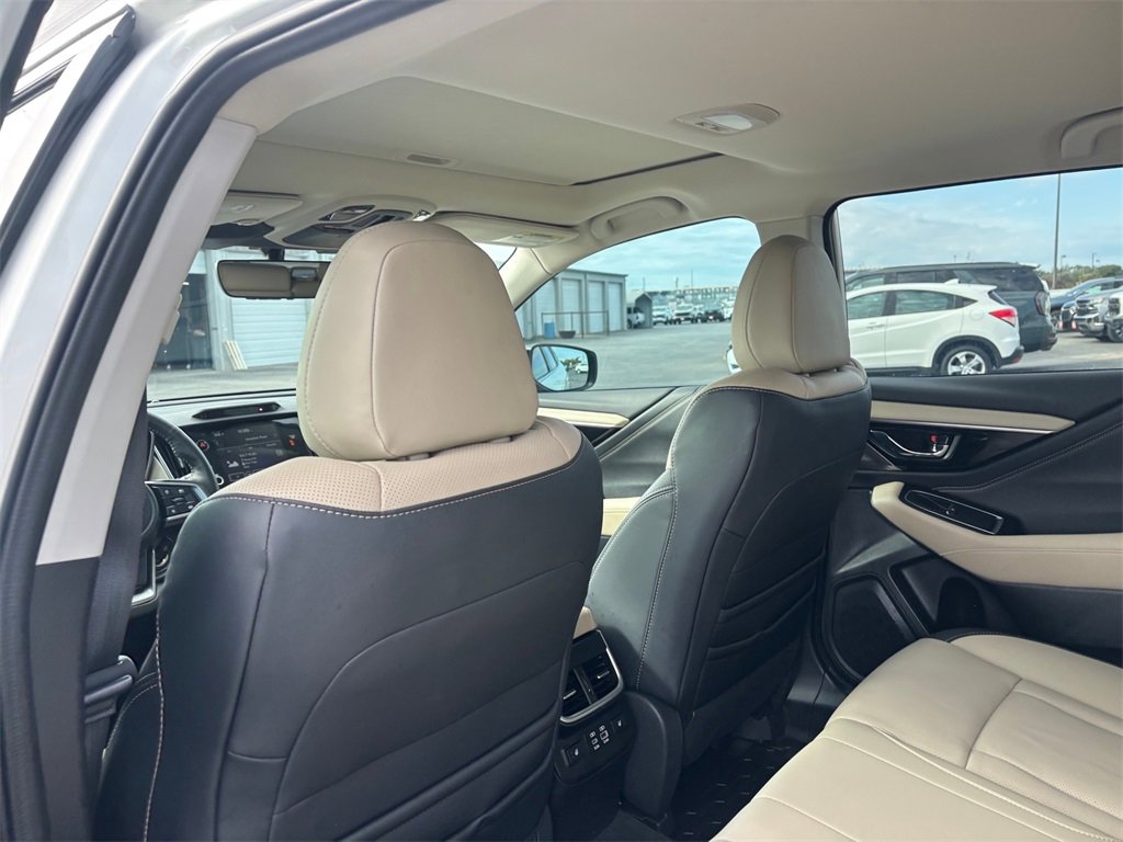 Used 2025 Subaru Outback Limited image 30