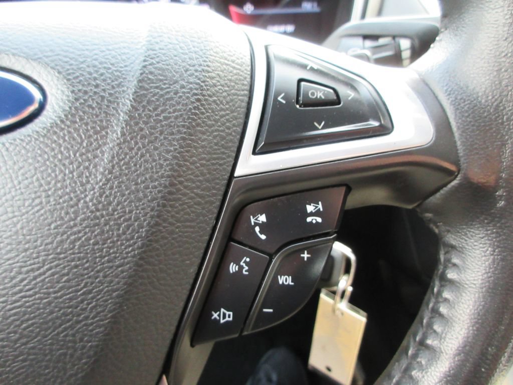 Used 2015 Ford Fusion SE w/ Equipment Group 202A FWD image 26