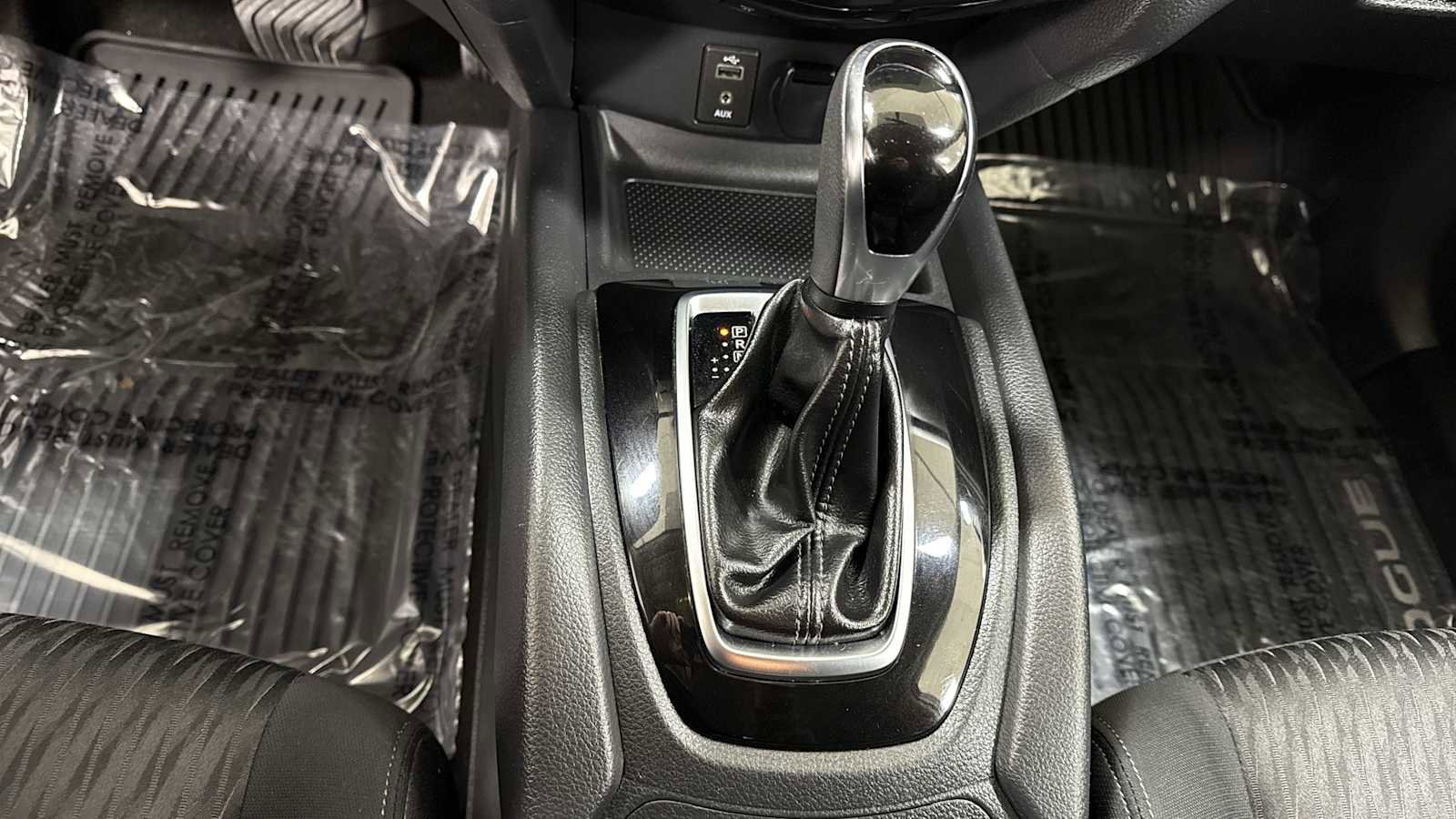 Used 2017 Nissan Rogue SV image 21