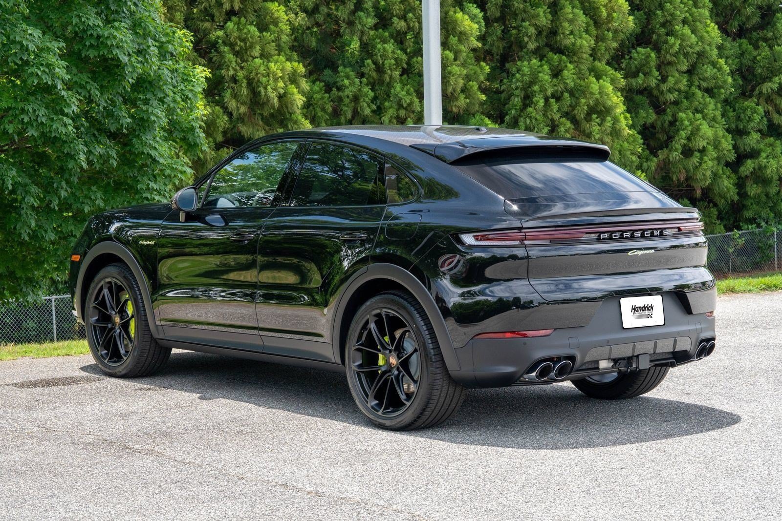 New 2026 Porsche Cayenne Coupe AWD/4WD image 4