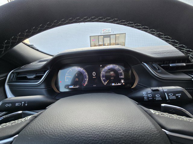 New 2025 Jeep Grand Cherokee Limited image 24