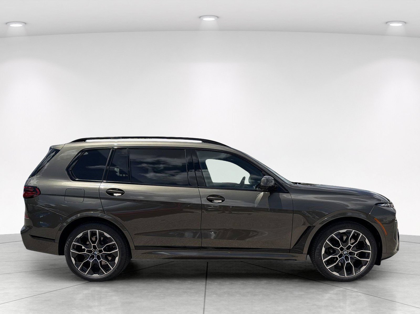 New 2027 BMW X7 xDrive40i w/ Executive Package AWD/4WD image 3