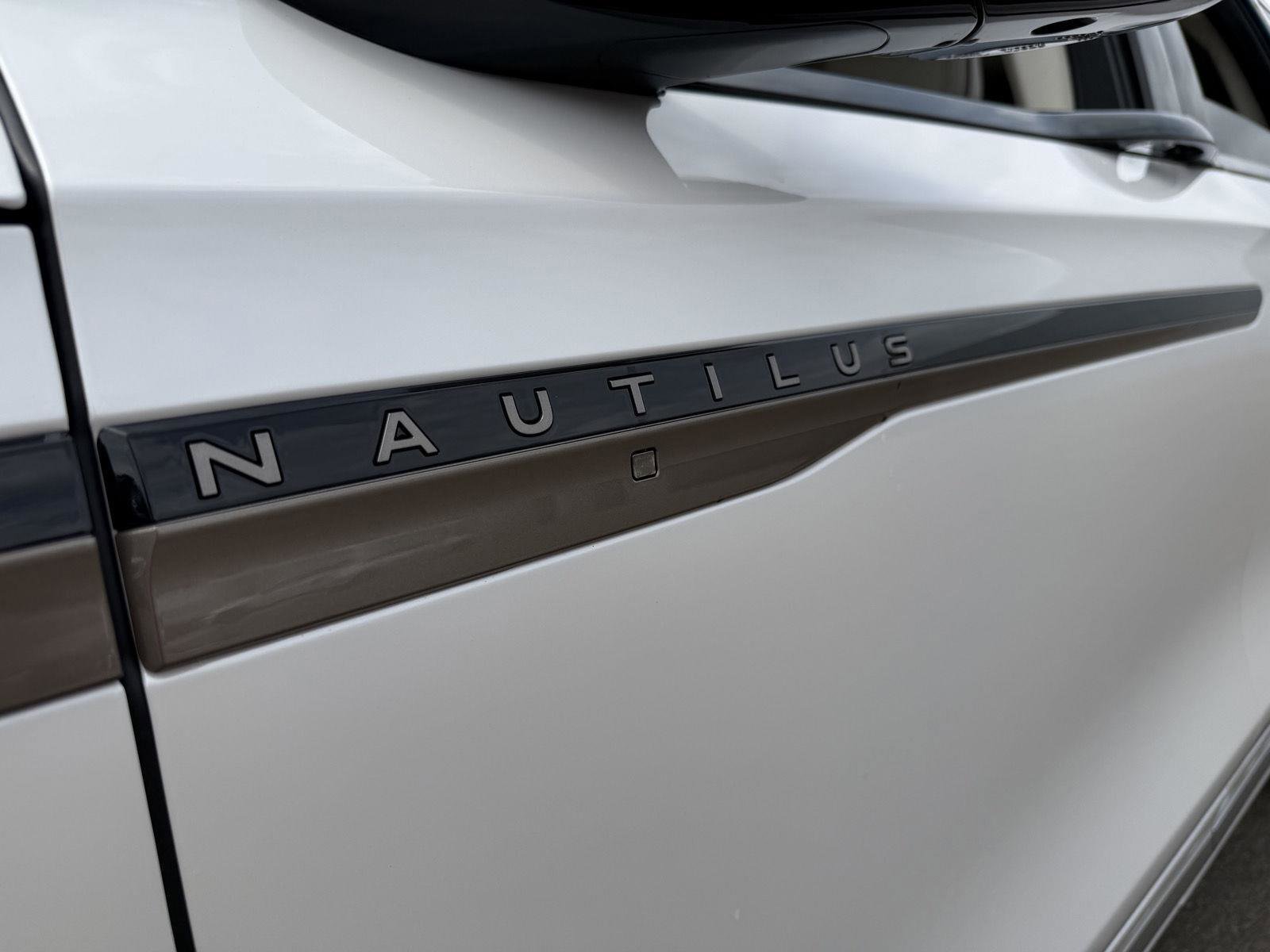 Used 2024 Lincoln Nautilus Black Label image 26