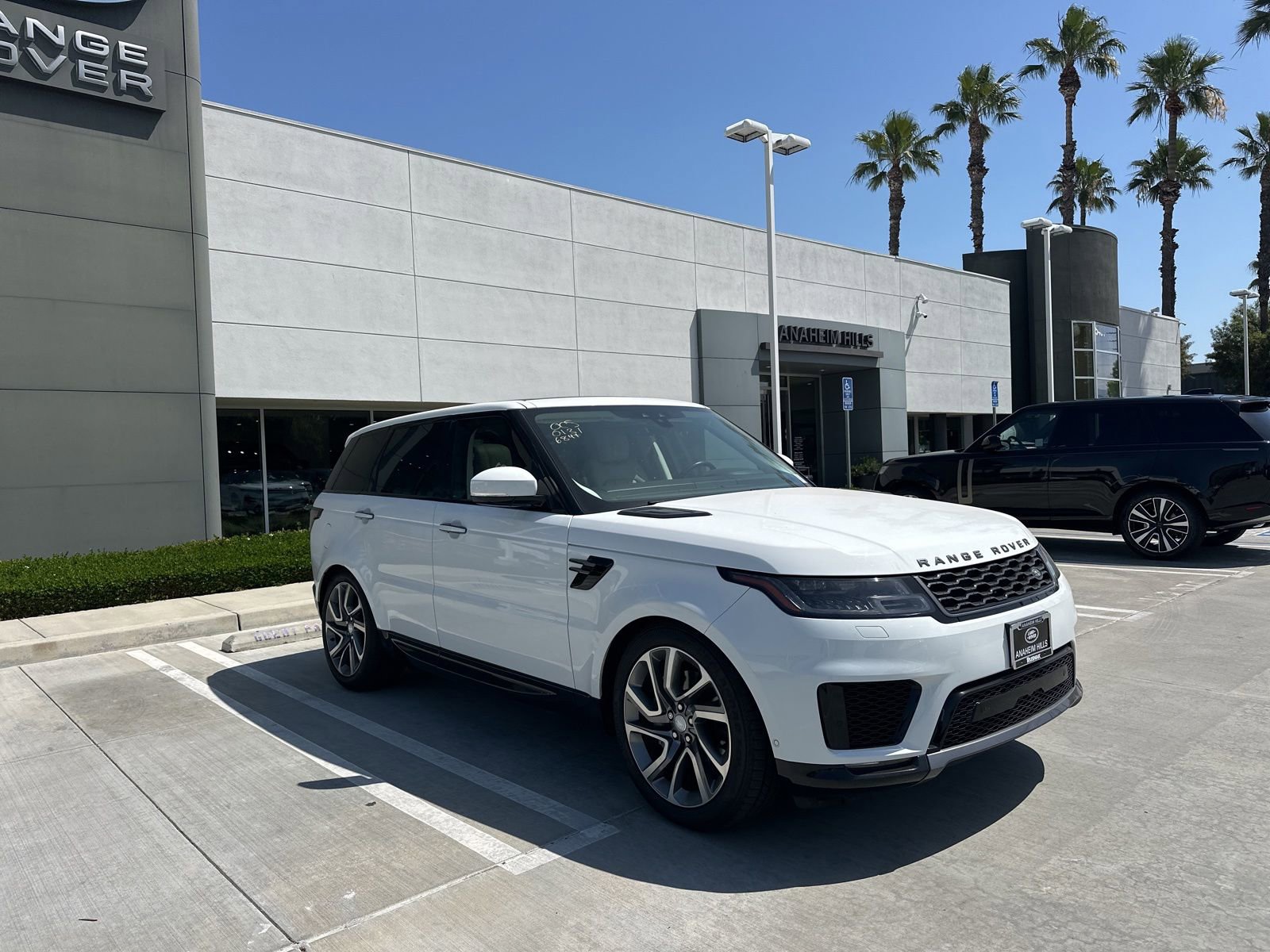Used 2022 Land Rover Range Rover Sport HSE Silver Edition AWD/4WD image 2
