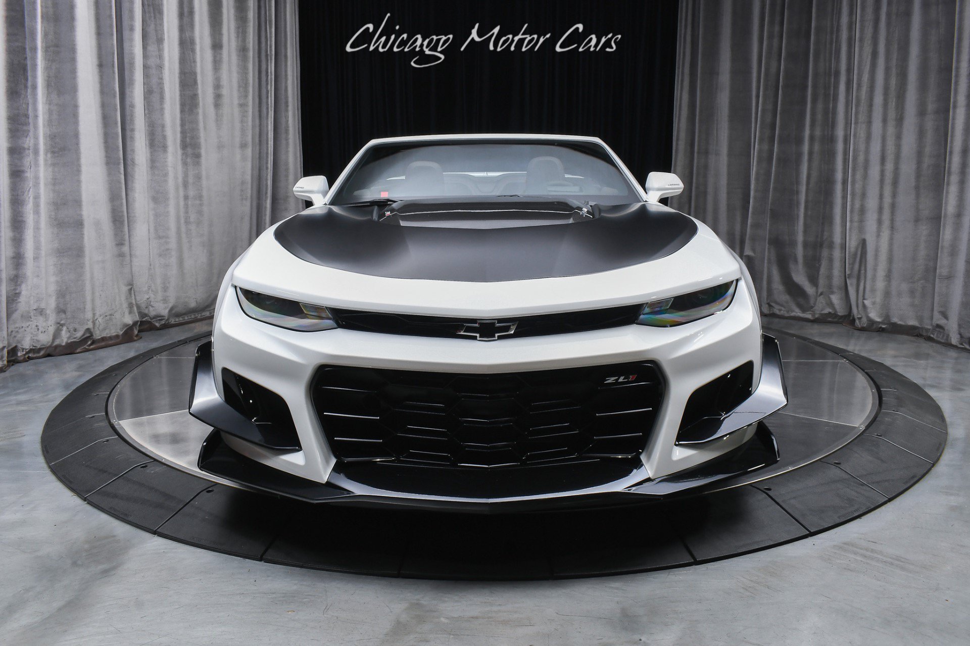 Used 2017 Chevrolet Camaro ZL1 RWD image 8