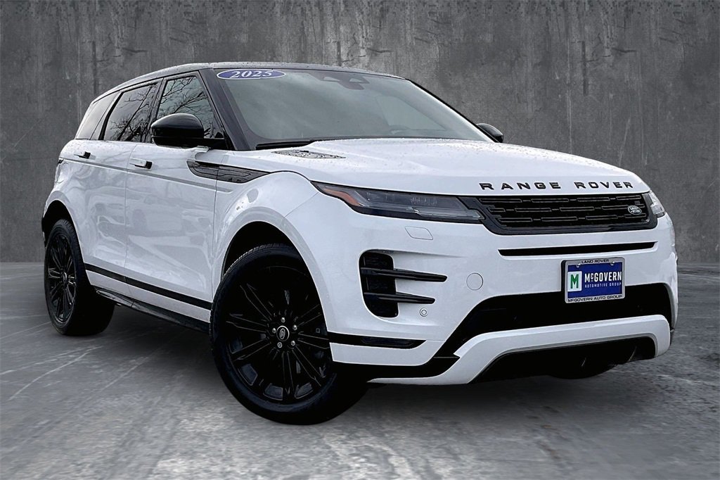 Used 2025 Land Rover Range Rover Evoque Dynamic SE image 3