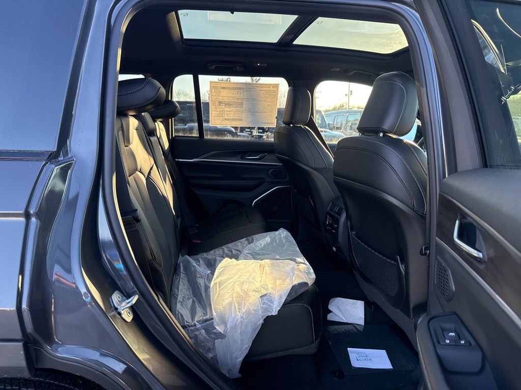 New 2026 Jeep Grand Cherokee Limited AWD/4WD image 27
