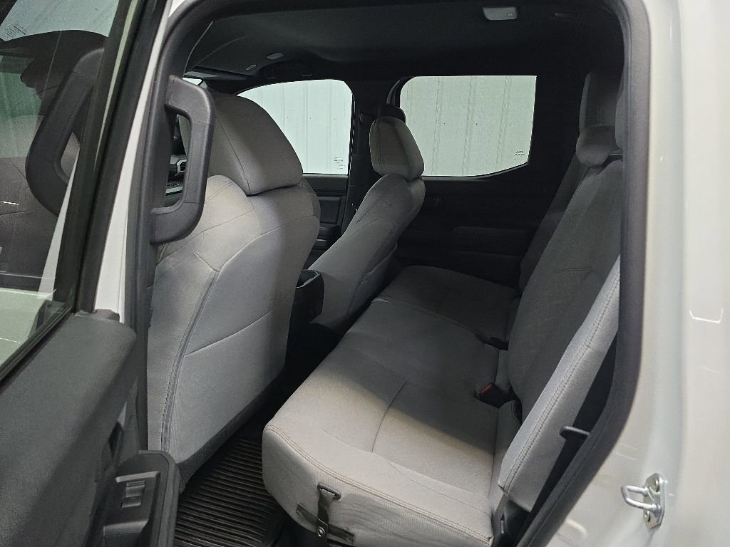Used 2024 Toyota Tacoma SR5 AWD/4WD image 30