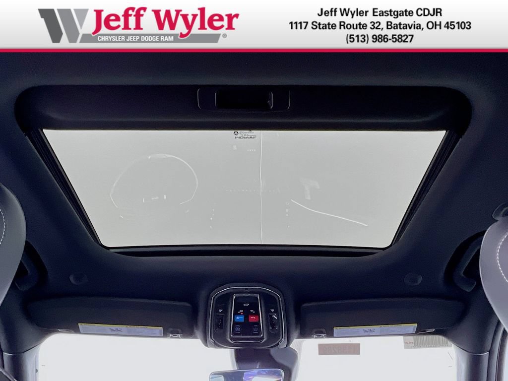 New 2026 Jeep Grand Cherokee Altitude AWD/4WD image 26