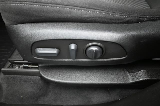 Used 2022 Chevrolet Traverse LT FWD image 8