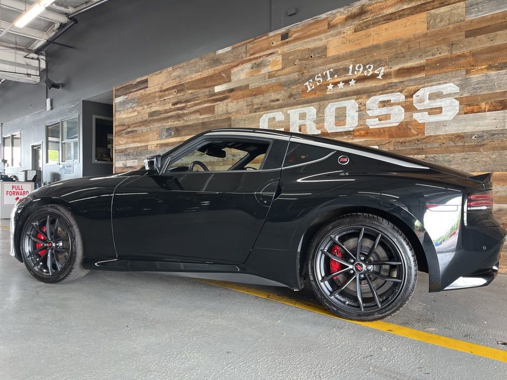Used 2024 Nissan Z Performance w/ Floor Mat Package RWD image 17