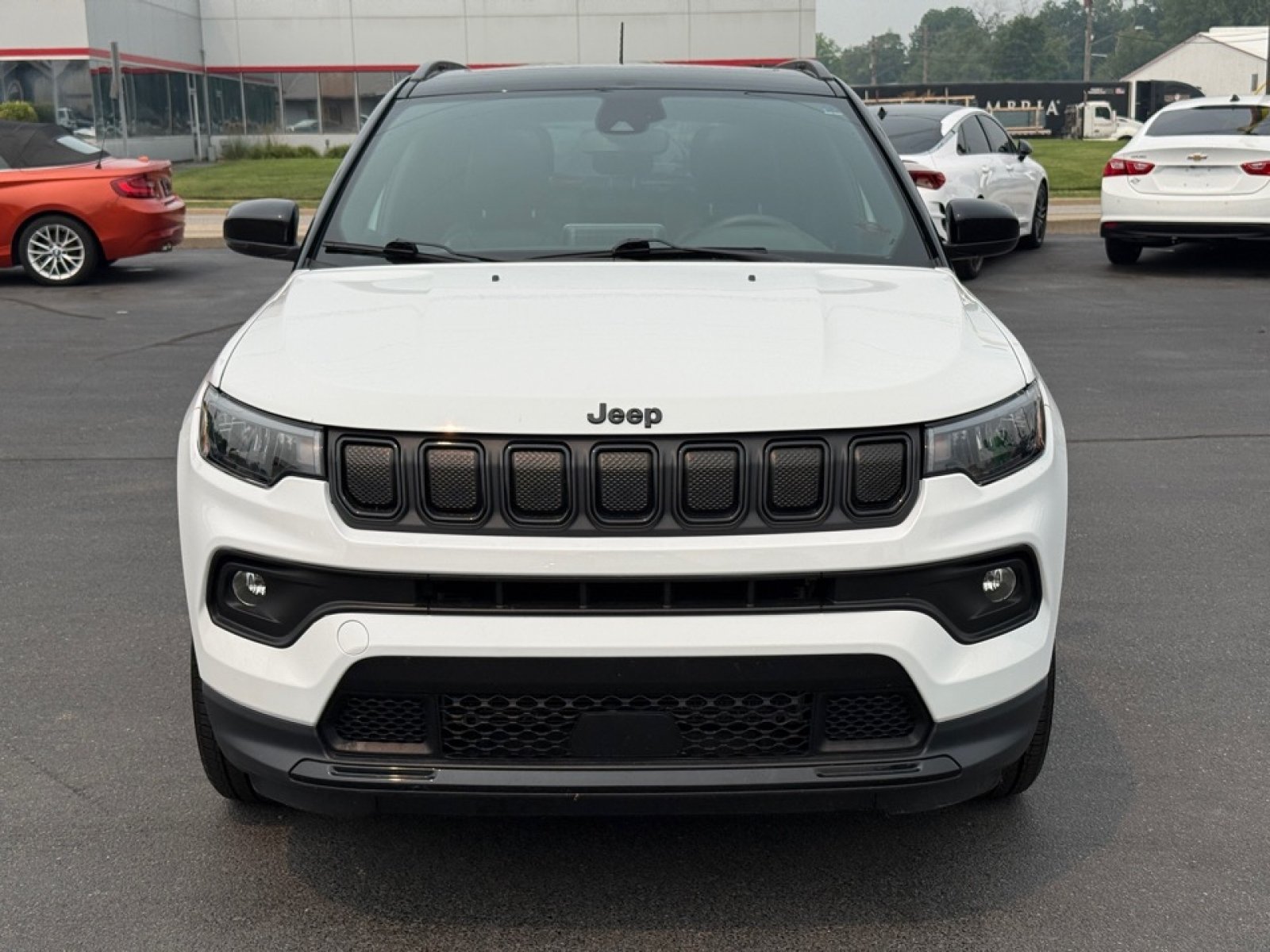 Used 2022 Jeep Compass Latitude w/ Sun and Sound Group AWD/4WD image 3