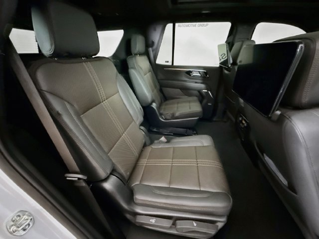 Used 2026 Chevrolet Tahoe High Country AWD/4WD image 30