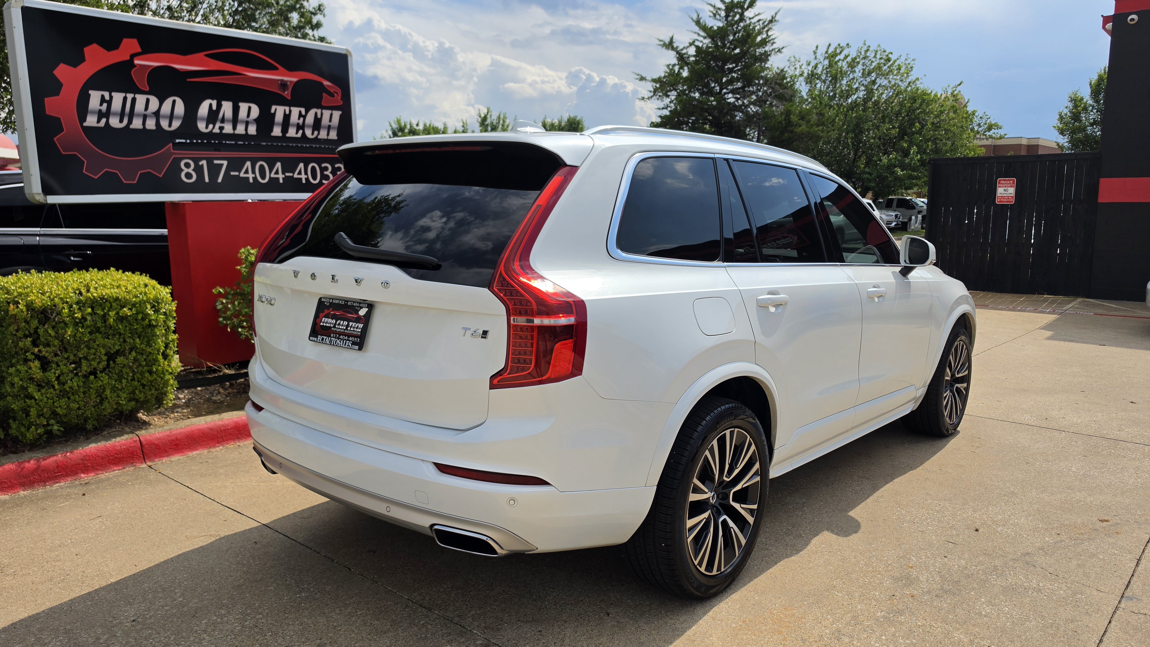 Used 2020 Volvo XC90 T6 Momentum AWD/4WD image 8