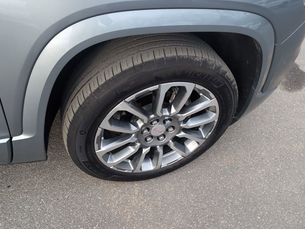 Used 2023 GMC Acadia Denali w/ Denali Ultimate Package image 9