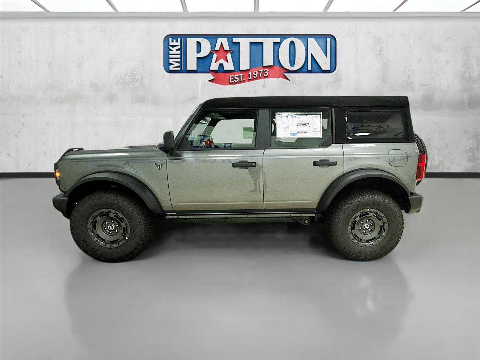 New 2025 Ford Bronco 4-Door w/ Sasquatch Package image 4