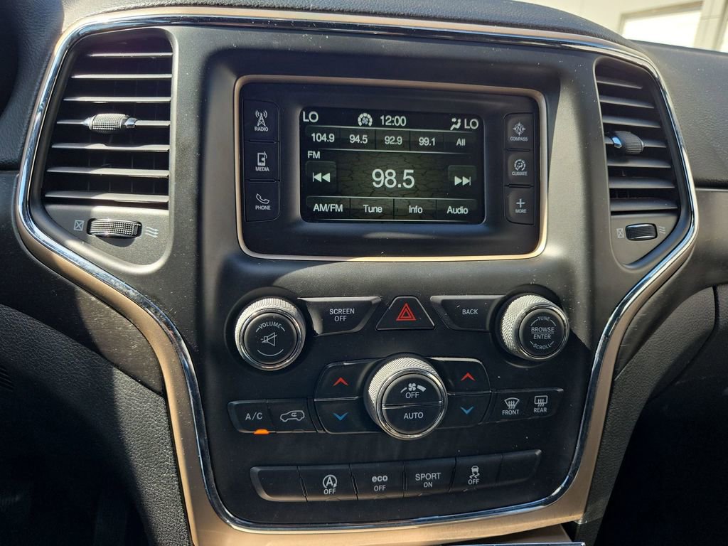 Used 2016 Jeep Grand Cherokee Laredo image 21