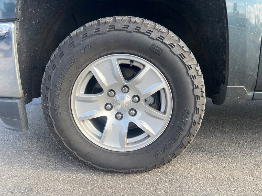 Used 2018 Chevrolet Silverado 1500 LT w/ All Star Edition image 30