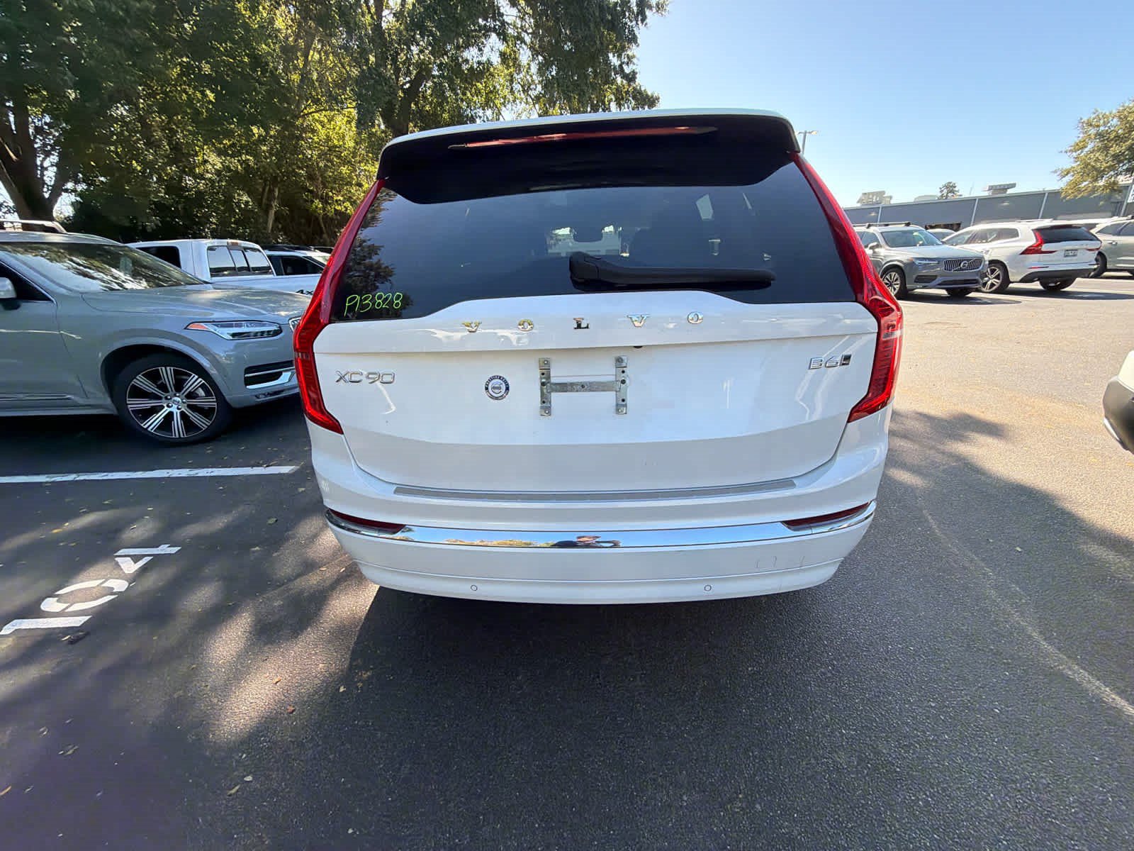 Used 2024 Volvo XC90 B6 Plus w/ Protection Package AWD/4WD image 13