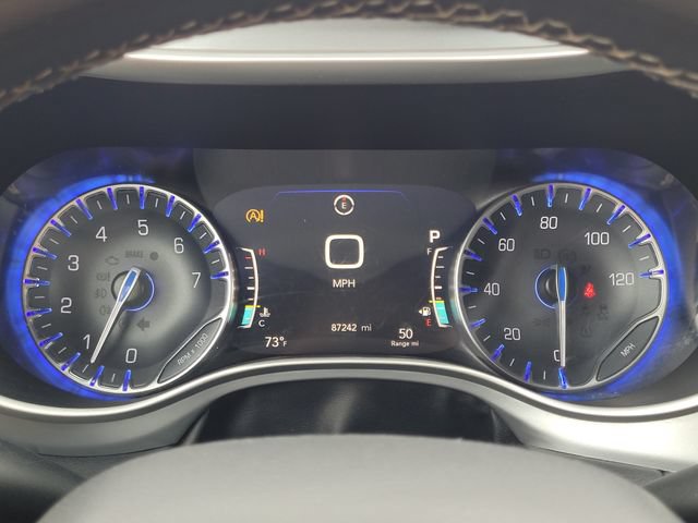 Used 2021 Chrysler Pacifica Touring w/ S Appearance Package FWD image 22