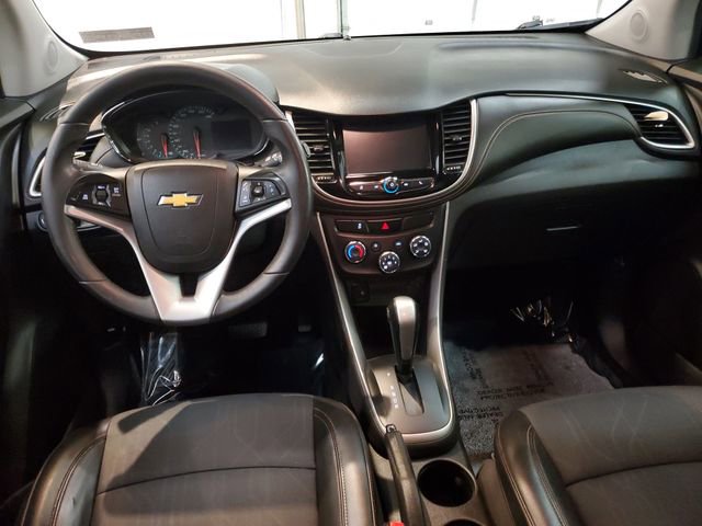 Used 2017 Chevrolet Trax LT w/ LT Convenience Package image 13
