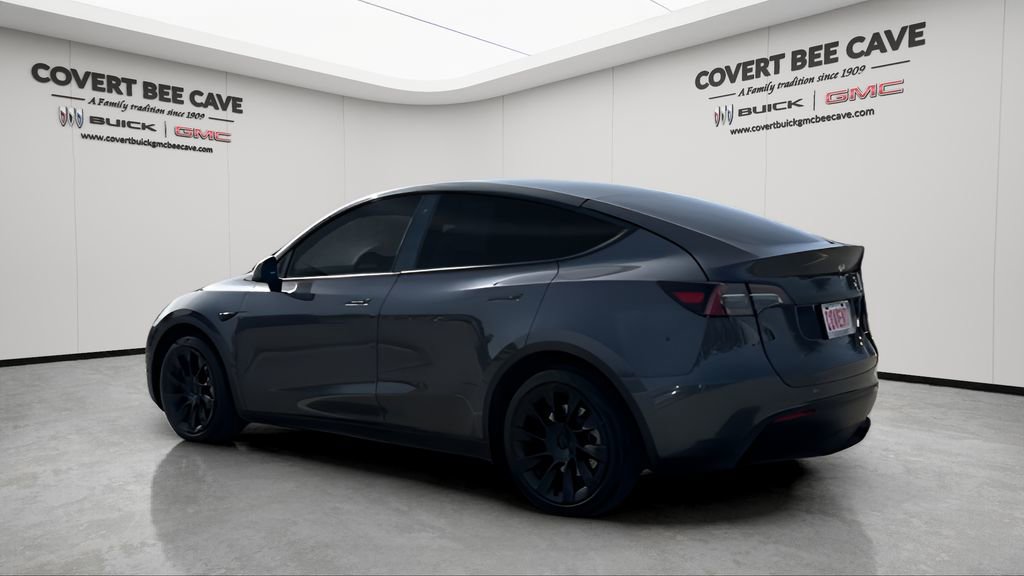 Used 2022 Tesla Model Y Long Range image 6