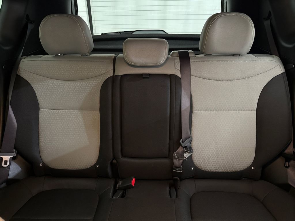 Used 2016 Kia Soul + image 30