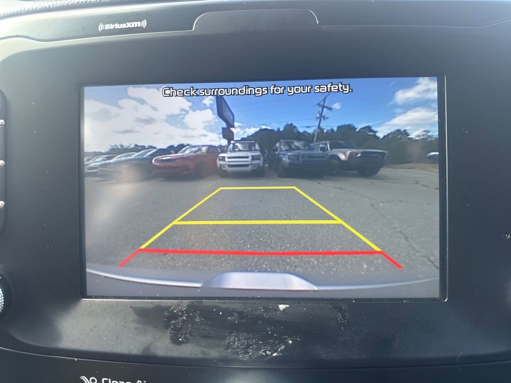 Used 2019 Kia Soul + image 18