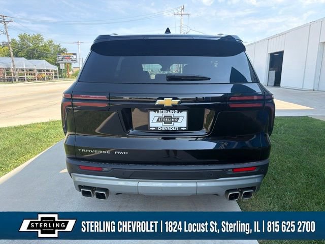 Used 2025 Chevrolet Traverse LT AWD/4WD image 4
