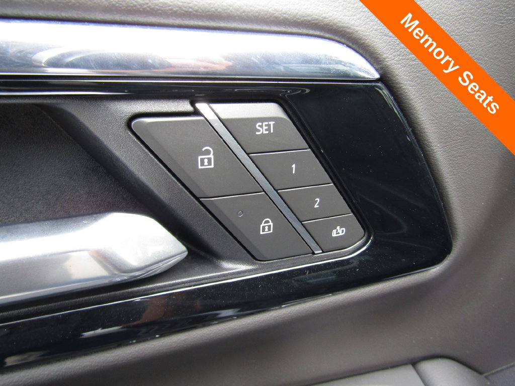 Used 2025 Chevrolet Suburban High Country AWD/4WD image 6