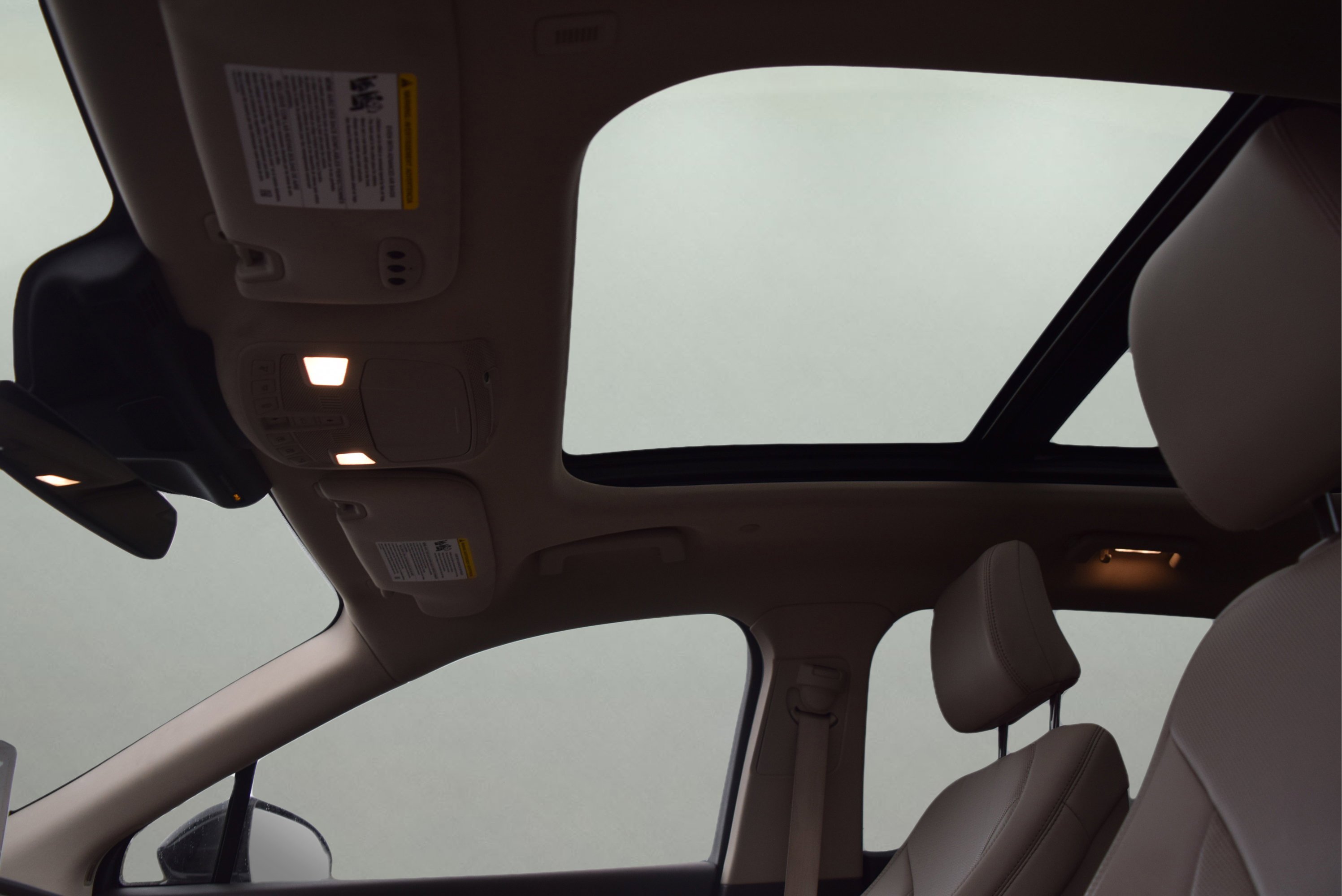 Used 2021 Lincoln Nautilus Reserve w/ Monochromatic Package image 10