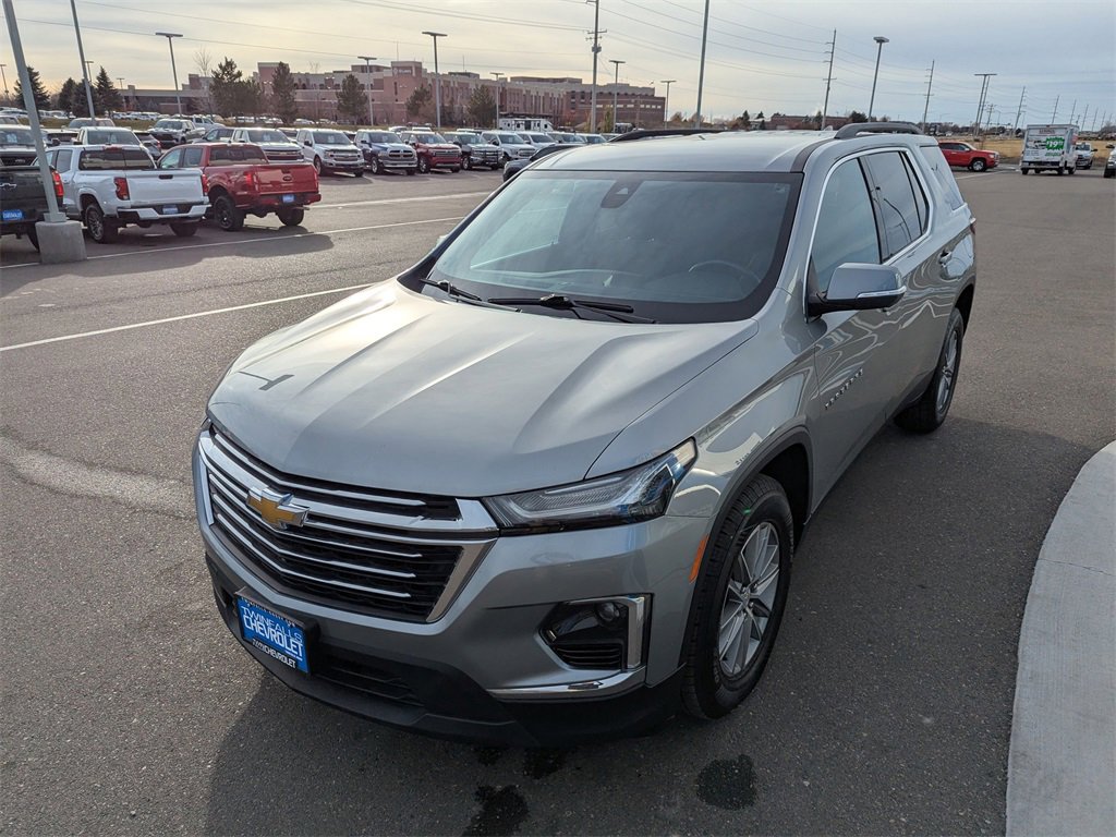 Used 2023 Chevrolet Traverse LT w/ Rear Camera Mirror Package image 8