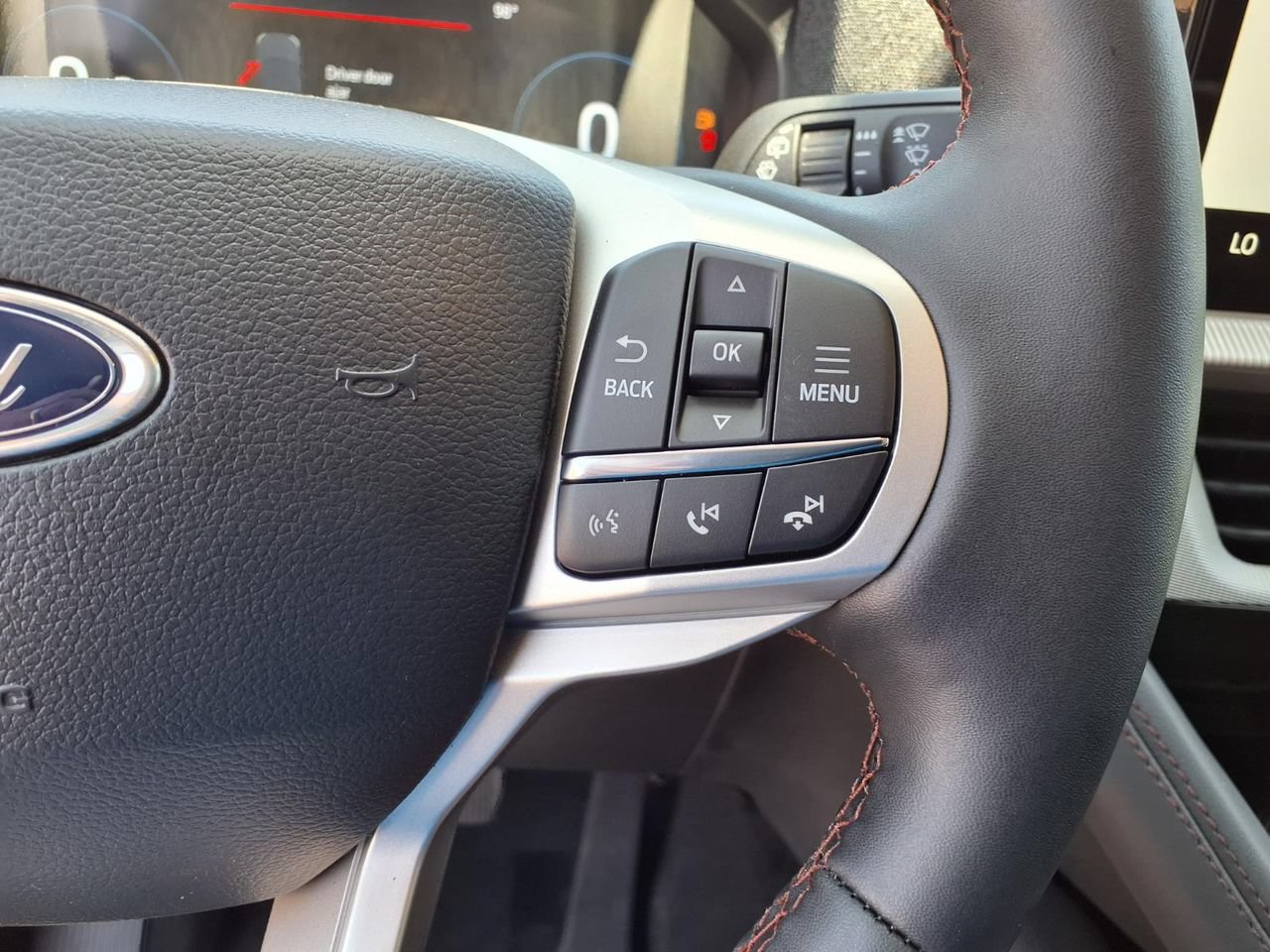 New 2026 Ford Explorer Active w/ Active Comfort Package RWD image 15