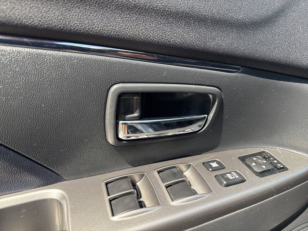 Used 2024 Mitsubishi Outlander Sport ES image 12