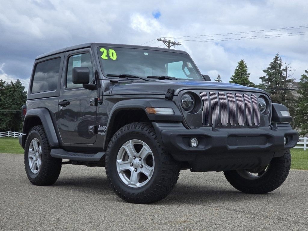 Used 2020 Jeep Wrangler Sport AWD/4WD image 2
