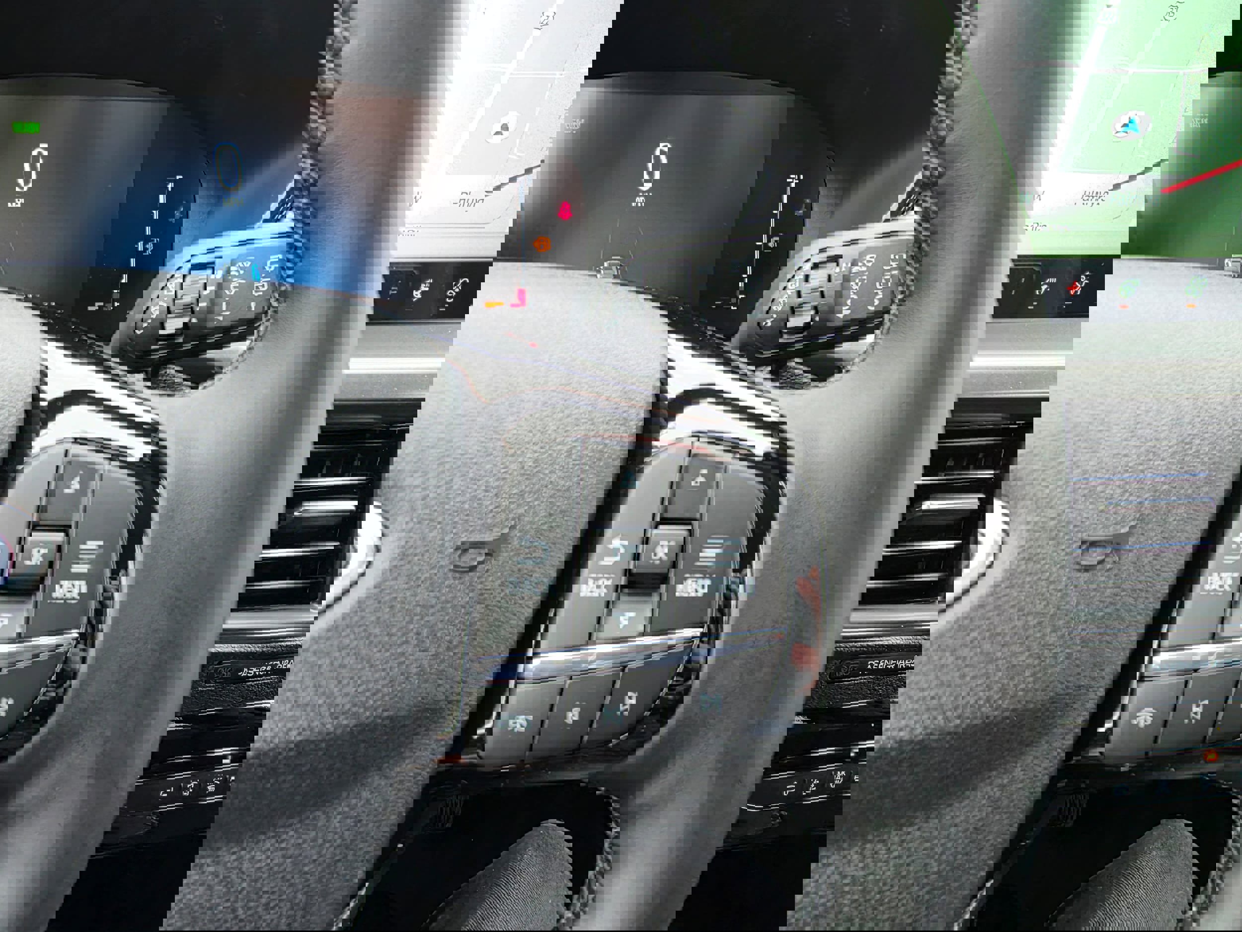 New 2026 Ford Escape SE w/ Class II Trailer Tow Package image 23