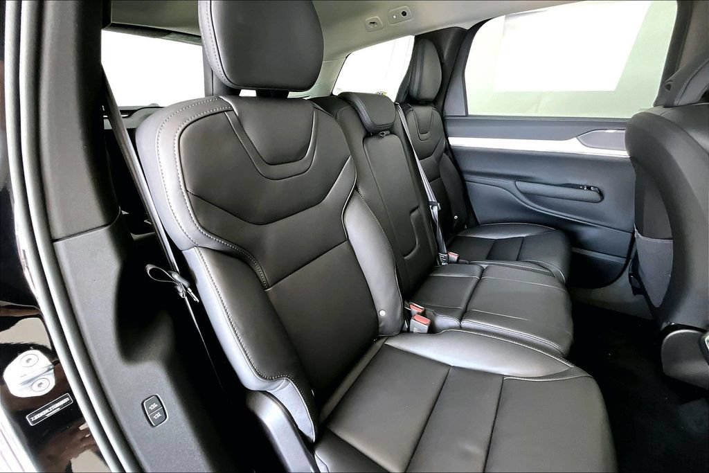 New 2026 Volvo EX90 Ultra AWD/4WD image 10