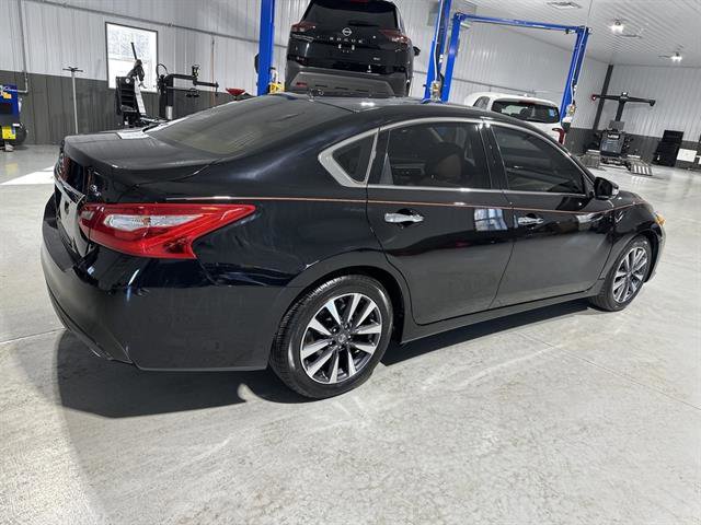 Used 2017 Nissan Altima 2.5 SL image 7