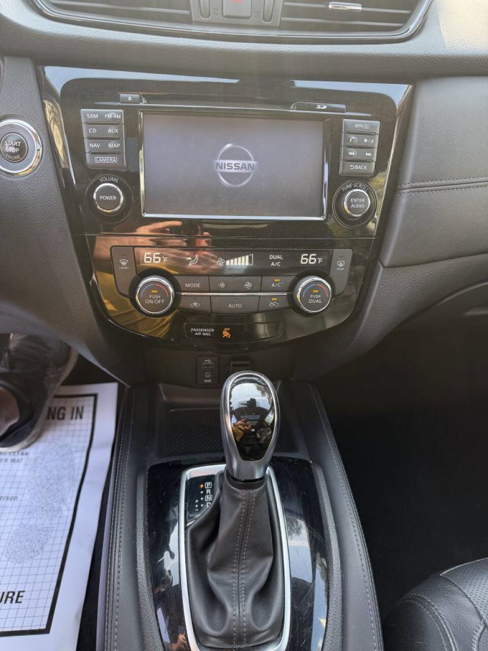 Used 2017 Nissan Rogue SL w/ SL Premium Package FWD image 14